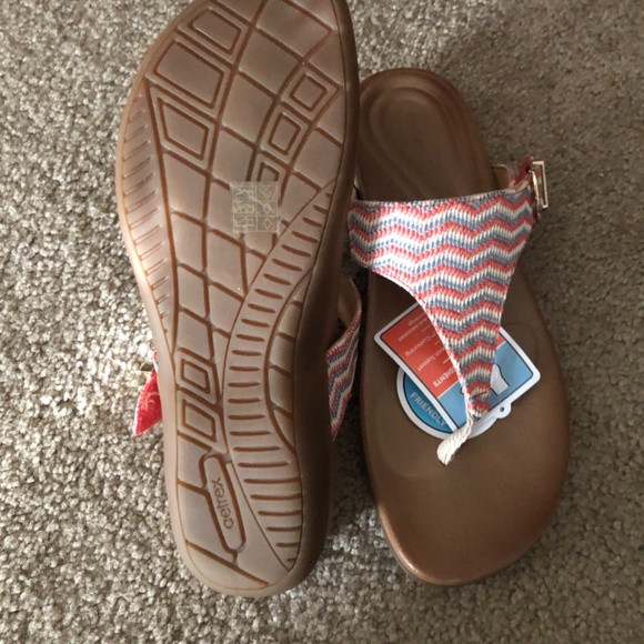 Multicolored, adjustable thong sandals - Picture 4 of 4